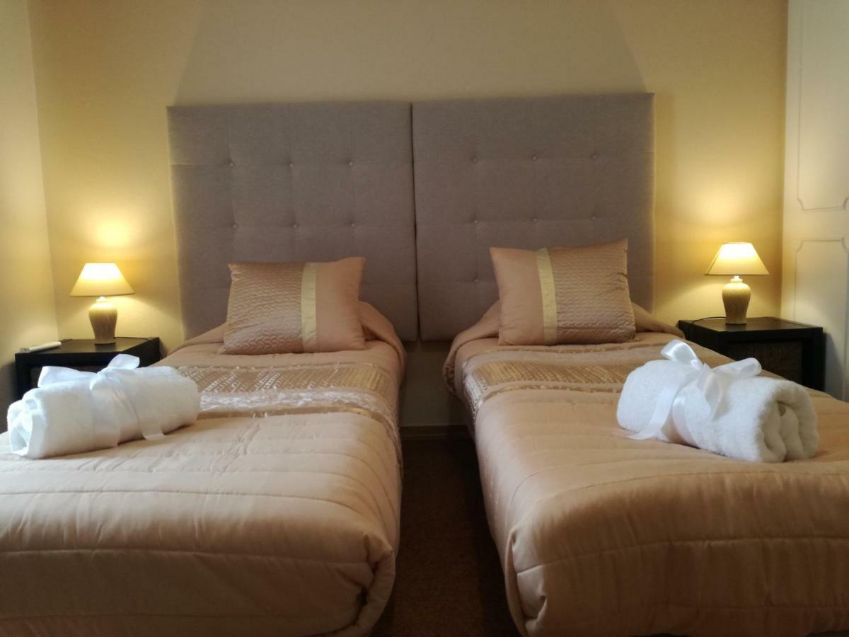 Sensations Guesthouse Lagos Ngoại thất bức ảnh