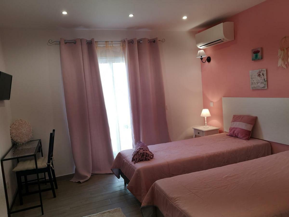 Sensations Guesthouse Lagos Ngoại thất bức ảnh
