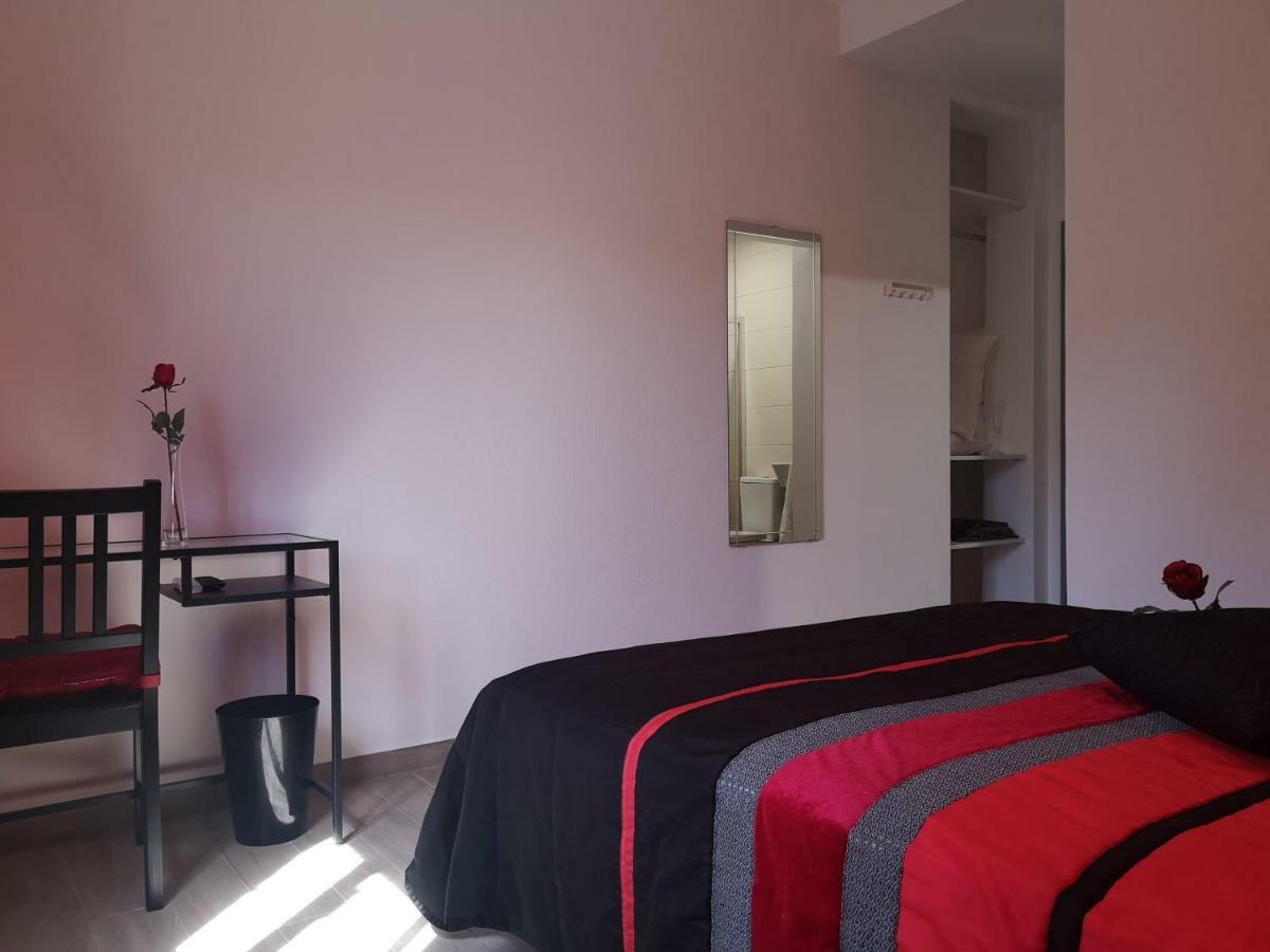 Sensations Guesthouse Lagos Ngoại thất bức ảnh